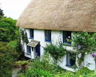 Trelowarren Hotel Gweek Bagian luar foto